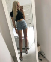 Marina, 21