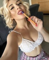 Maya, 22