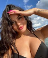 Mila, 21