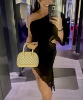 Erika, 38